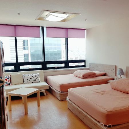 Апартаменти Hongdae Hommy House Сеул Екстер'єр фото