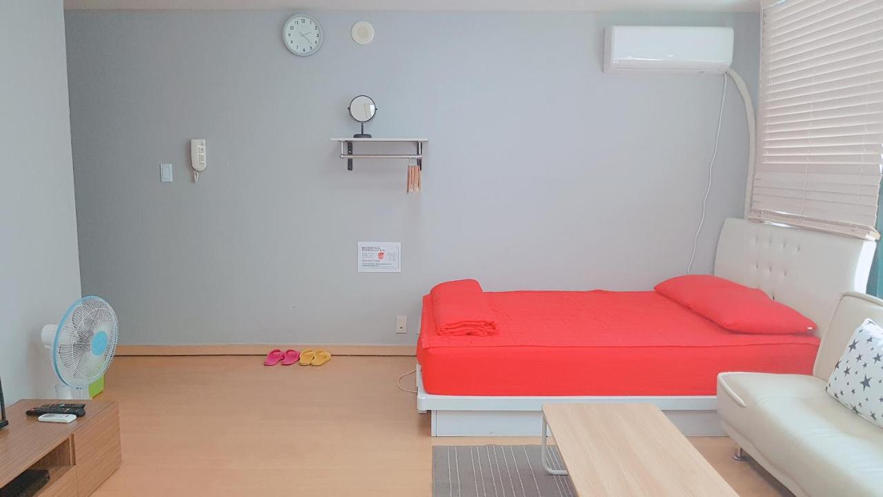 Апартаменти Hongdae Hommy House Сеул Екстер'єр фото
